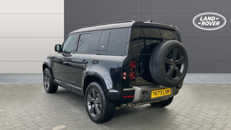 Land Rover Defender 2.0 P300 X-Dynamic HSE 110 5dr Auto Petrol Estate